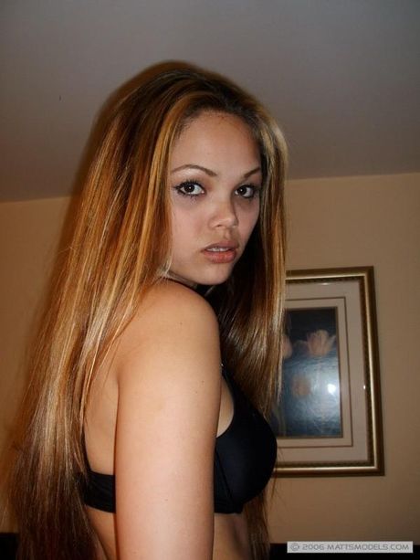 Asian amateur Hunni strips and shows her big juggs and pussy in a solo